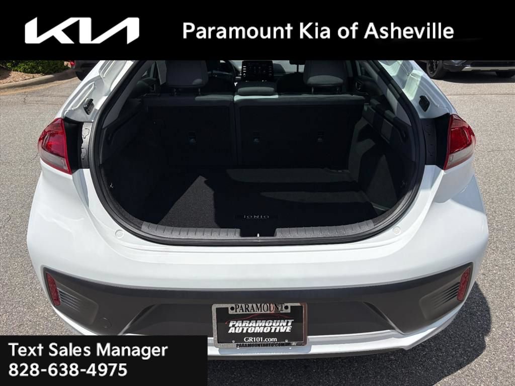 Used 2022 Hyundai Ioniq SE FWD image 29