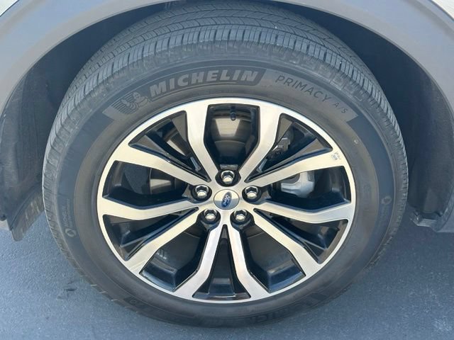 Used 2025 Ford Explorer ST-Line AWD/4WD image 13