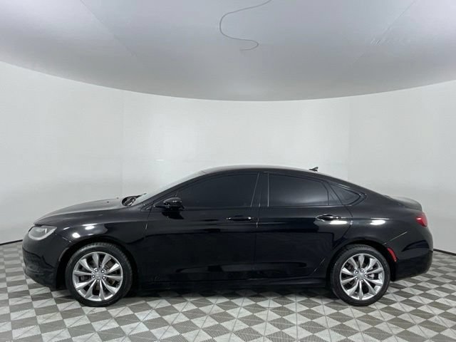 Used 2016 Chrysler 200 S w/ Navigation & Sound Group I FWD image 8