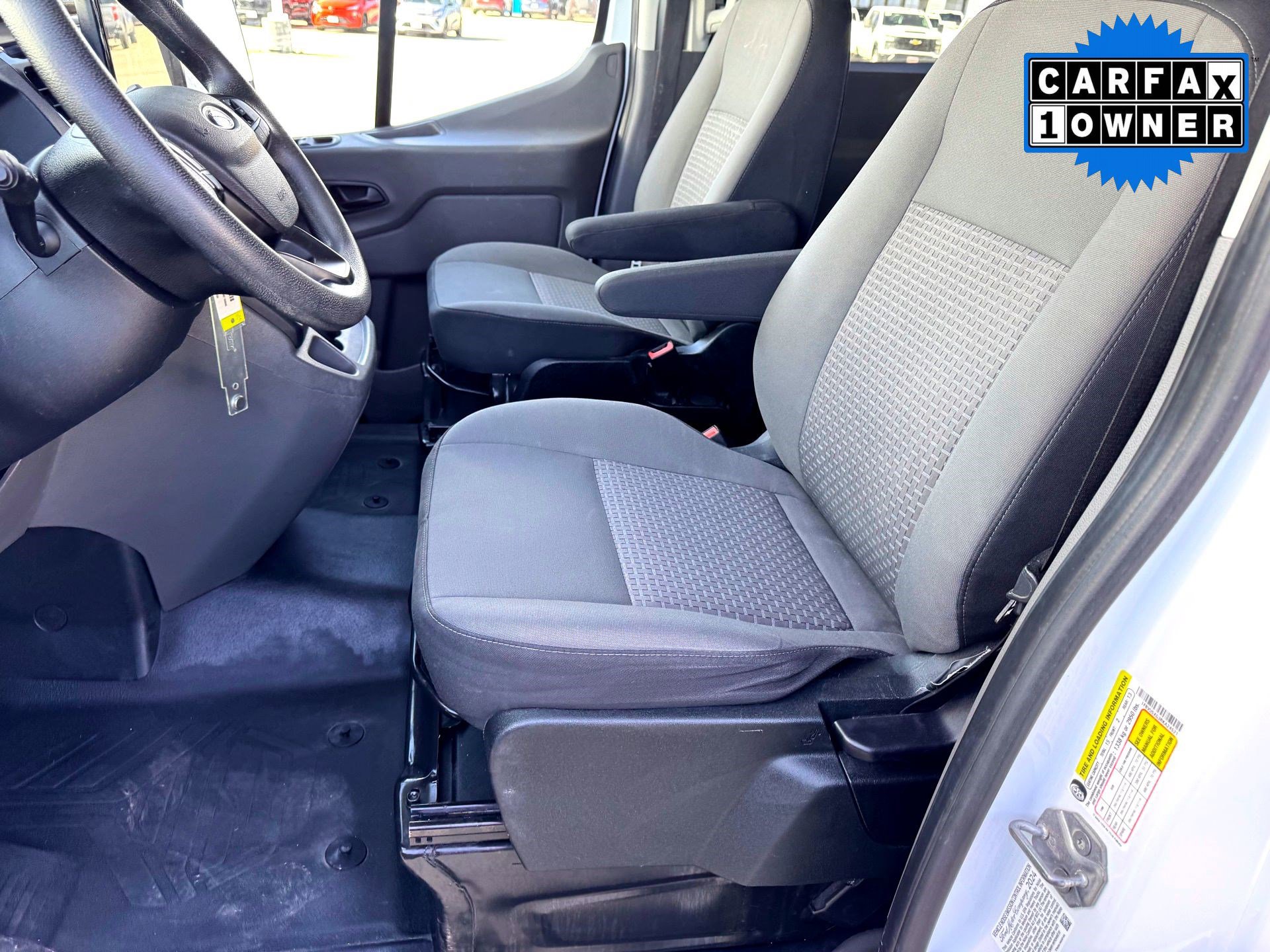 Used 2024 Ford Transit 350 XLT image 21