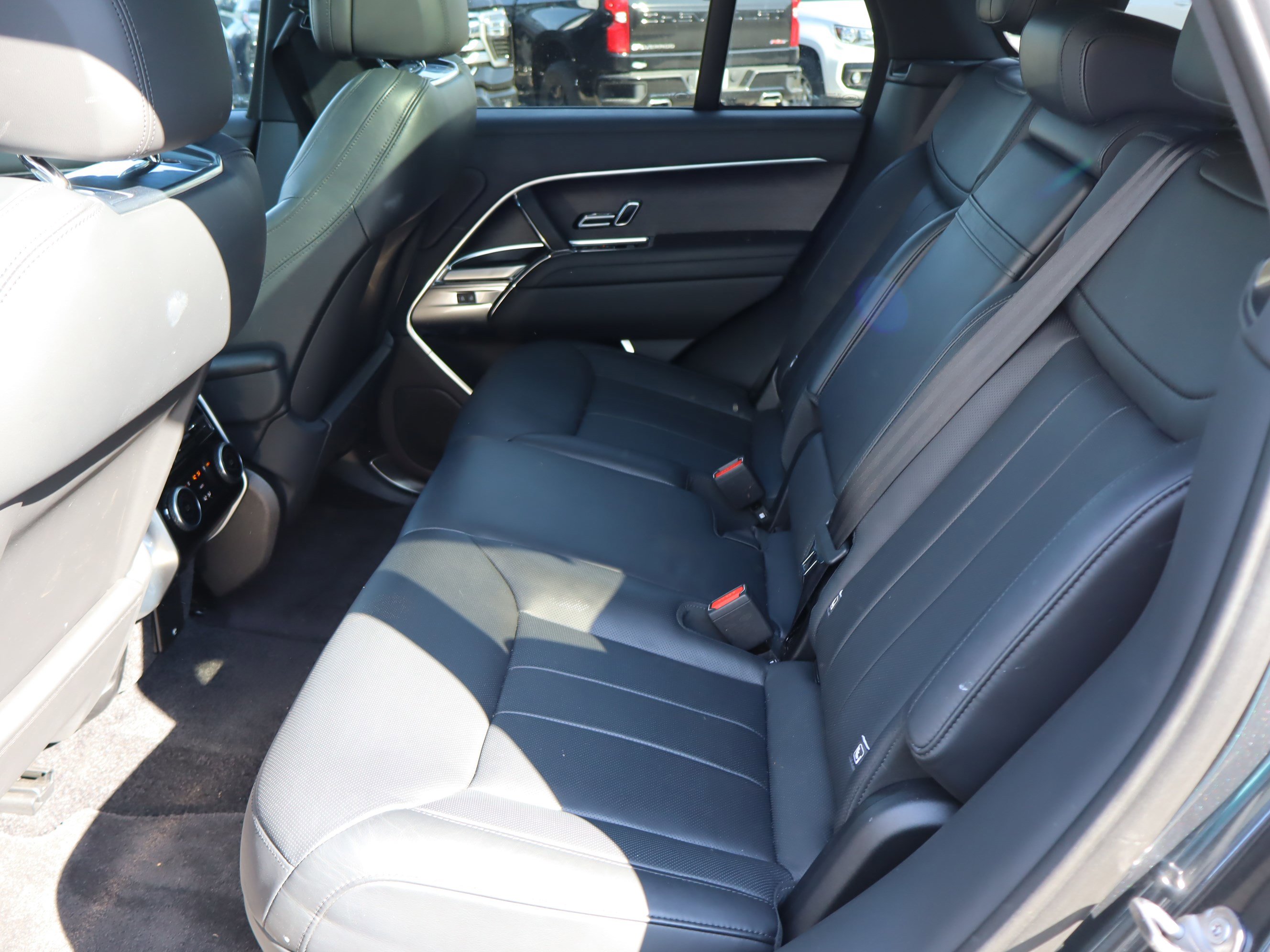 Used 2024 Land Rover Range Rover SE image 31