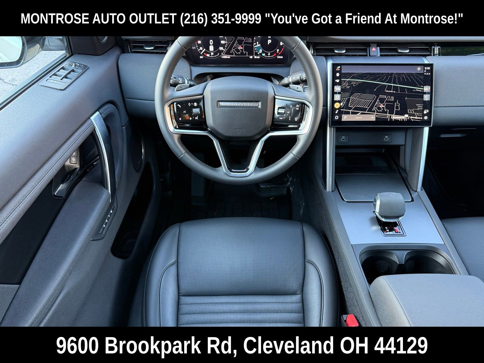 New 2025 Land Rover Discovery Sport S image 24