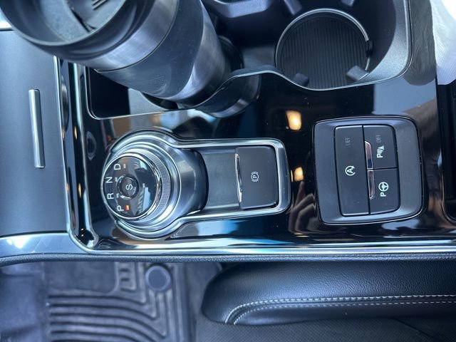 Used 2019 Ford Edge ST w/ Equipment Group 401A AWD/4WD image 10