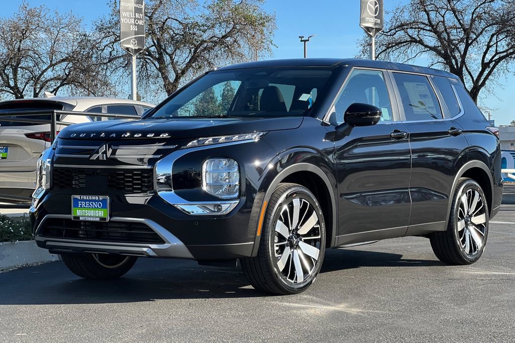 New 2026 Mitsubishi Outlander SE image 9