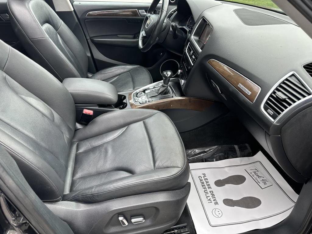Used 2017 Audi Q5 2.0T Premium Plus w/ Technology Package AWD/4WD image 10