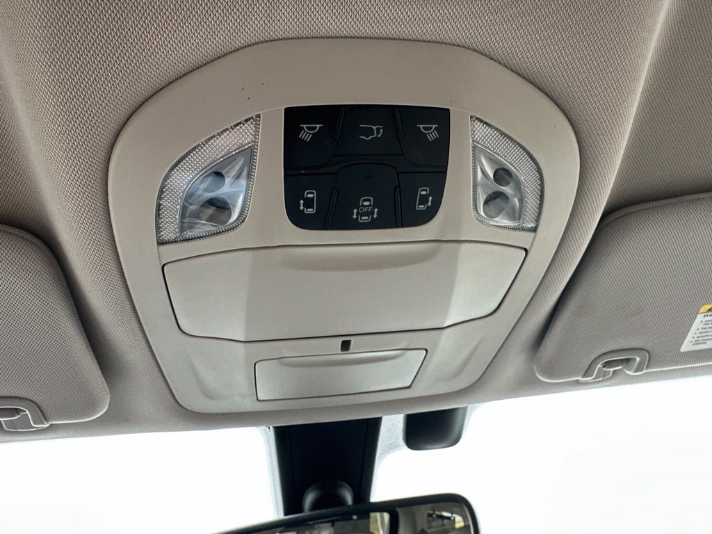 Used 2020 Chrysler Pacifica Touring-L Plus FWD image 46