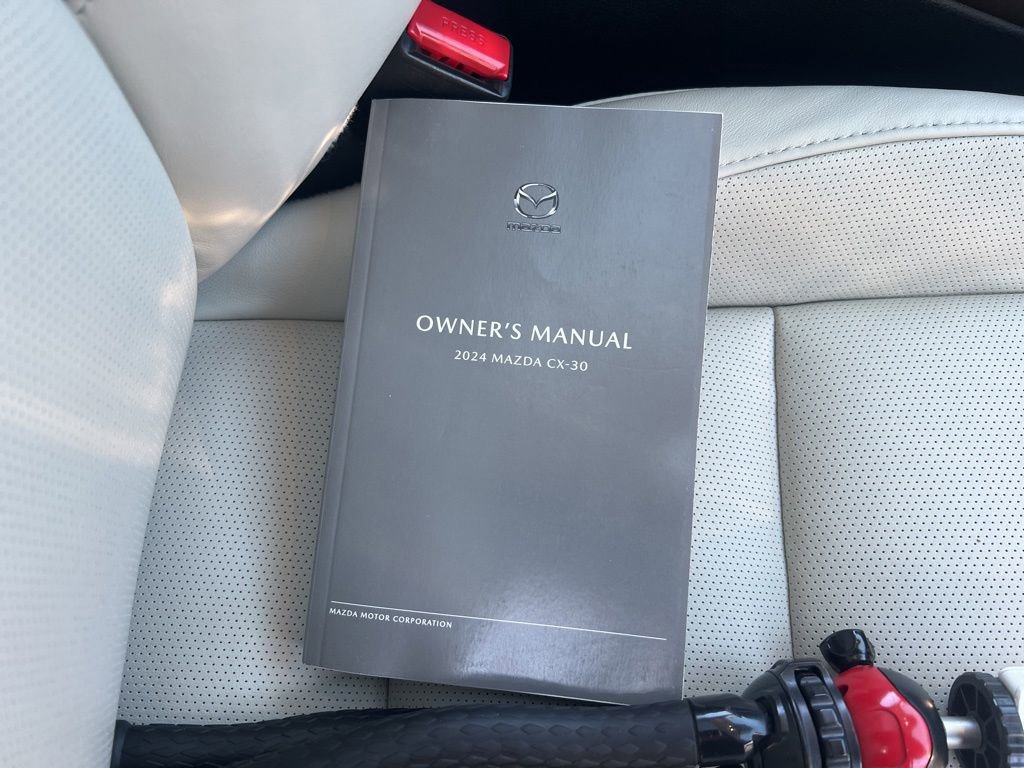 Used 2024 MAZDA CX-30 AWD 2.5 S w/ Premium Package image 28