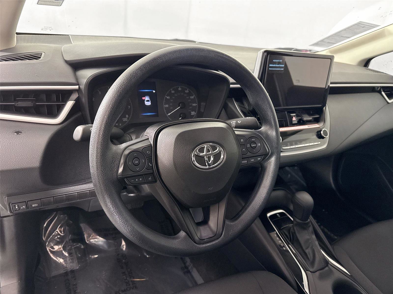 Certified 2025 Toyota Corolla LE image 4