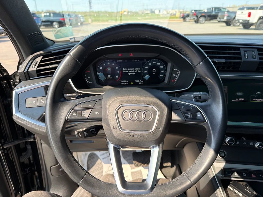 Used 2024 Audi Q3 2.0T Premium image 18