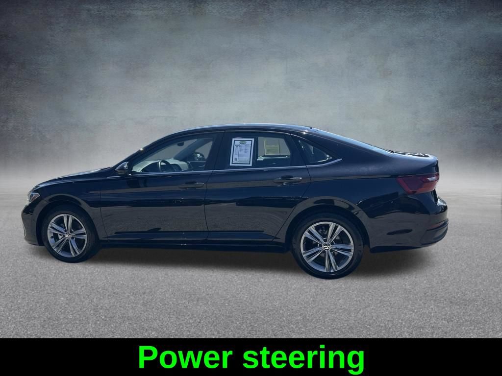 Used 2024 Volkswagen Jetta SE FWD image 8