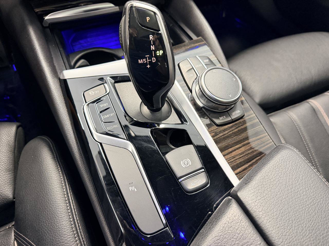 Used 2019 BMW 530i xDrive AWD/4WD image 40