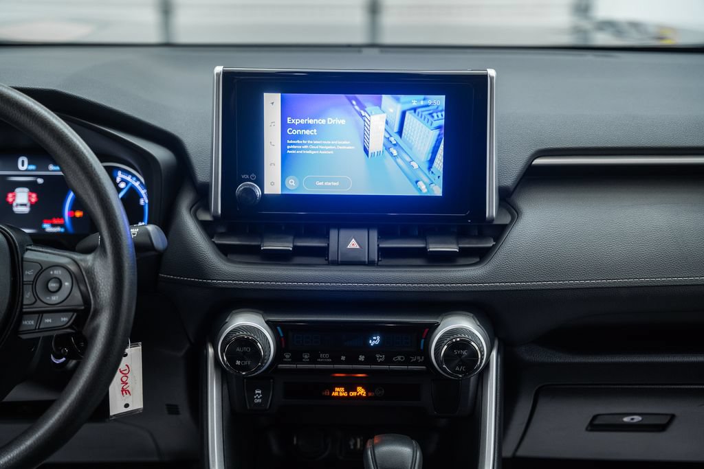 Certified 2025 Toyota RAV4 LE AWD/4WD image 22
