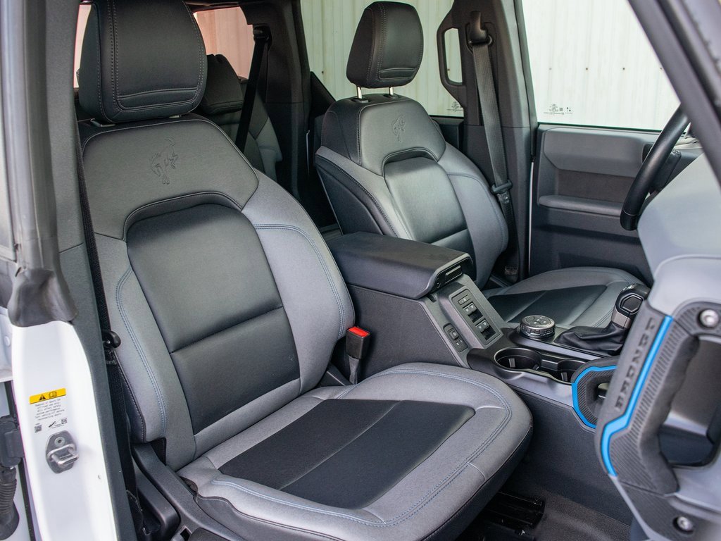 Used 2022 Ford Bronco Black Diamond image 40