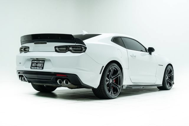 Used 2023 Chevrolet Camaro SS RWD image 12