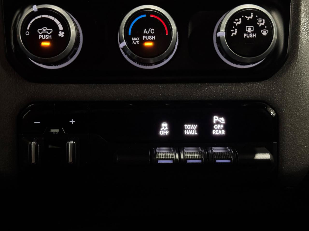 Used 2023 RAM 2500 Tradesman AWD/4WD image 28