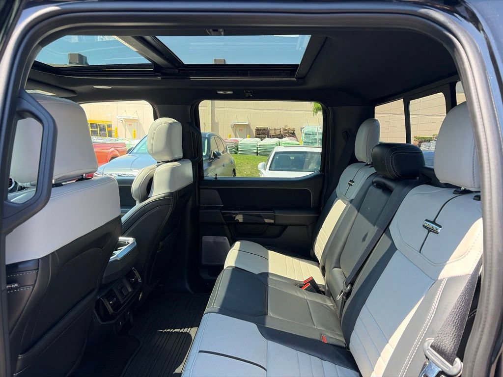 Used 2022 Ford F150 Lightning Platinum AWD/4WD image 18