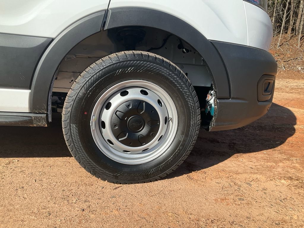 New 2026 Ford Transit 250 148 Medium Roof image 9