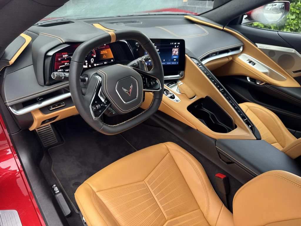 Used 2025 Chevrolet Corvette Stingray Premium Cpe w/ 3LT RWD image 17