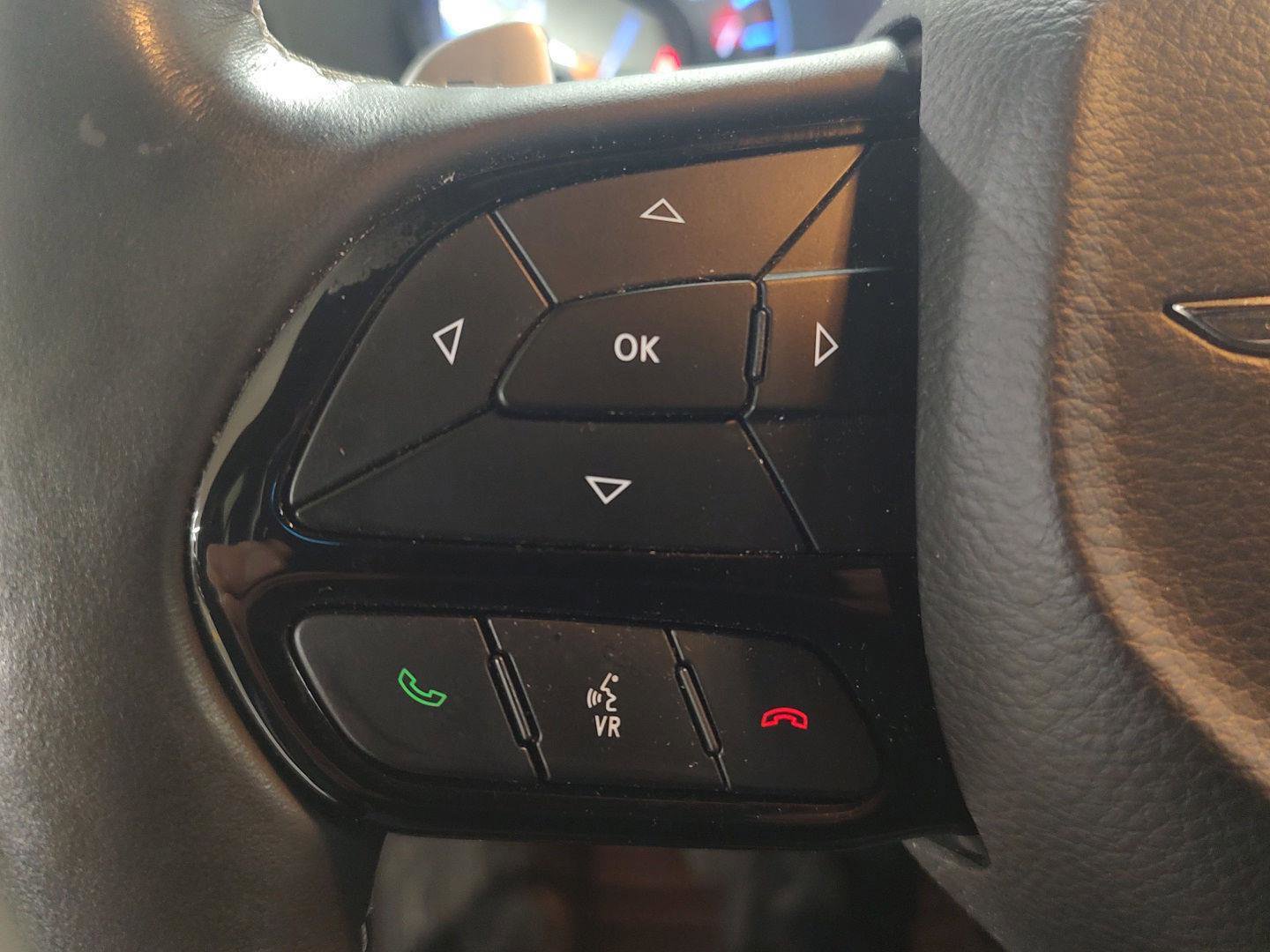 Used 2018 Chrysler 300 S w/ 300S Premium Group AWD/4WD image 14
