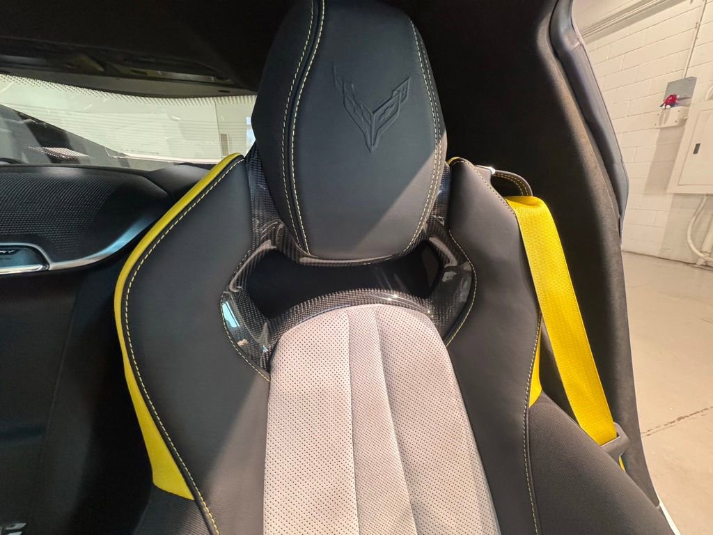 Used 2021 Chevrolet Corvette Stingray Premium Cpe w/ Z51 Performance Package RWD image 26