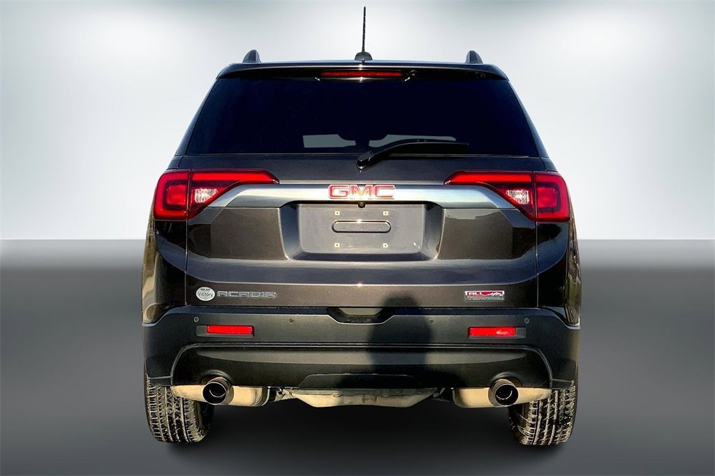 Used 2017 GMC Acadia SLE w/ Driver Alert Package I image 6
