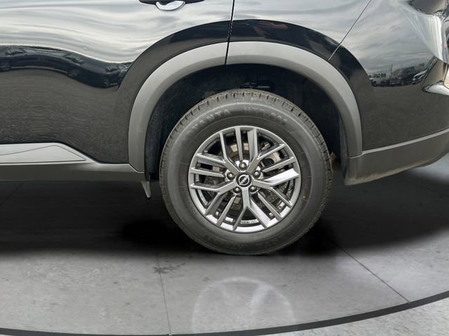 Used 2024 Nissan Rogue S image 29