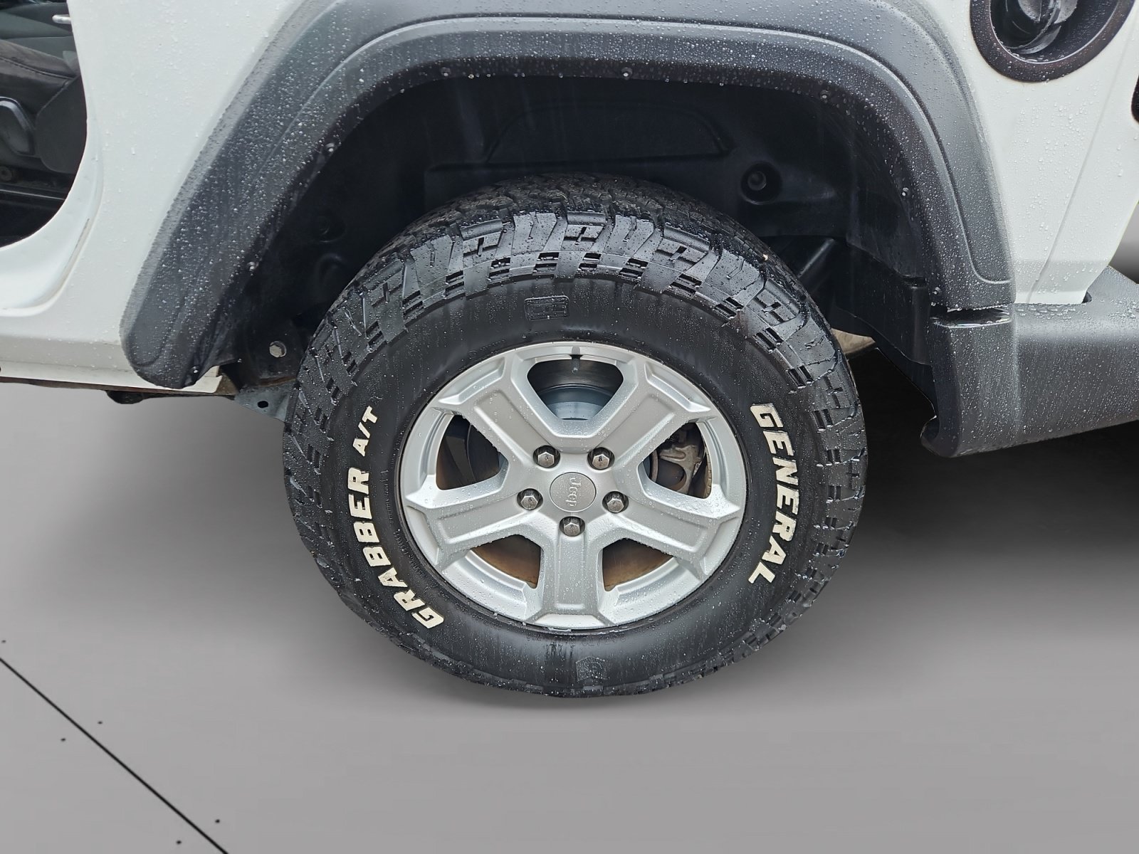 Used 2018 Jeep Wrangler Sport AWD/4WD image 14