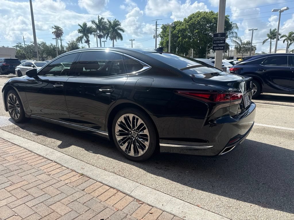 Used 2023 Lexus LS 500 w/ Interior Upgrade Package RWD image 4