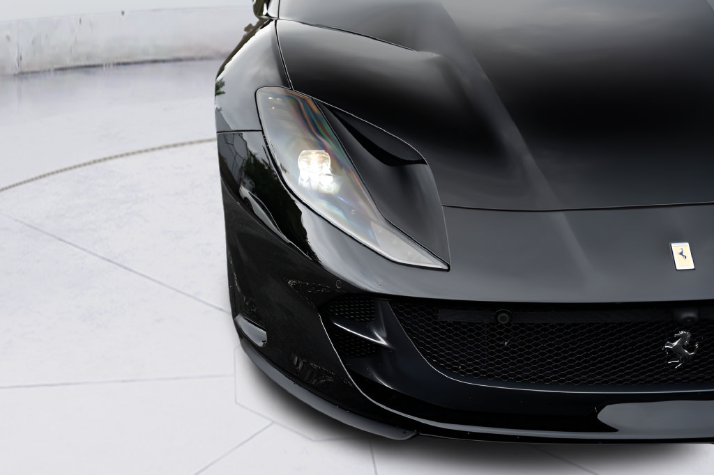 Used 2021 Ferrari 812 GTS RWD image 6
