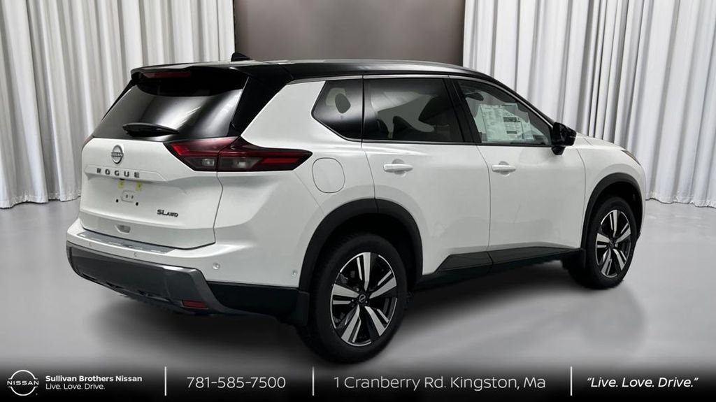 Used 2024 Nissan Rogue SL w/ SL Premium Package AWD/4WD image 5