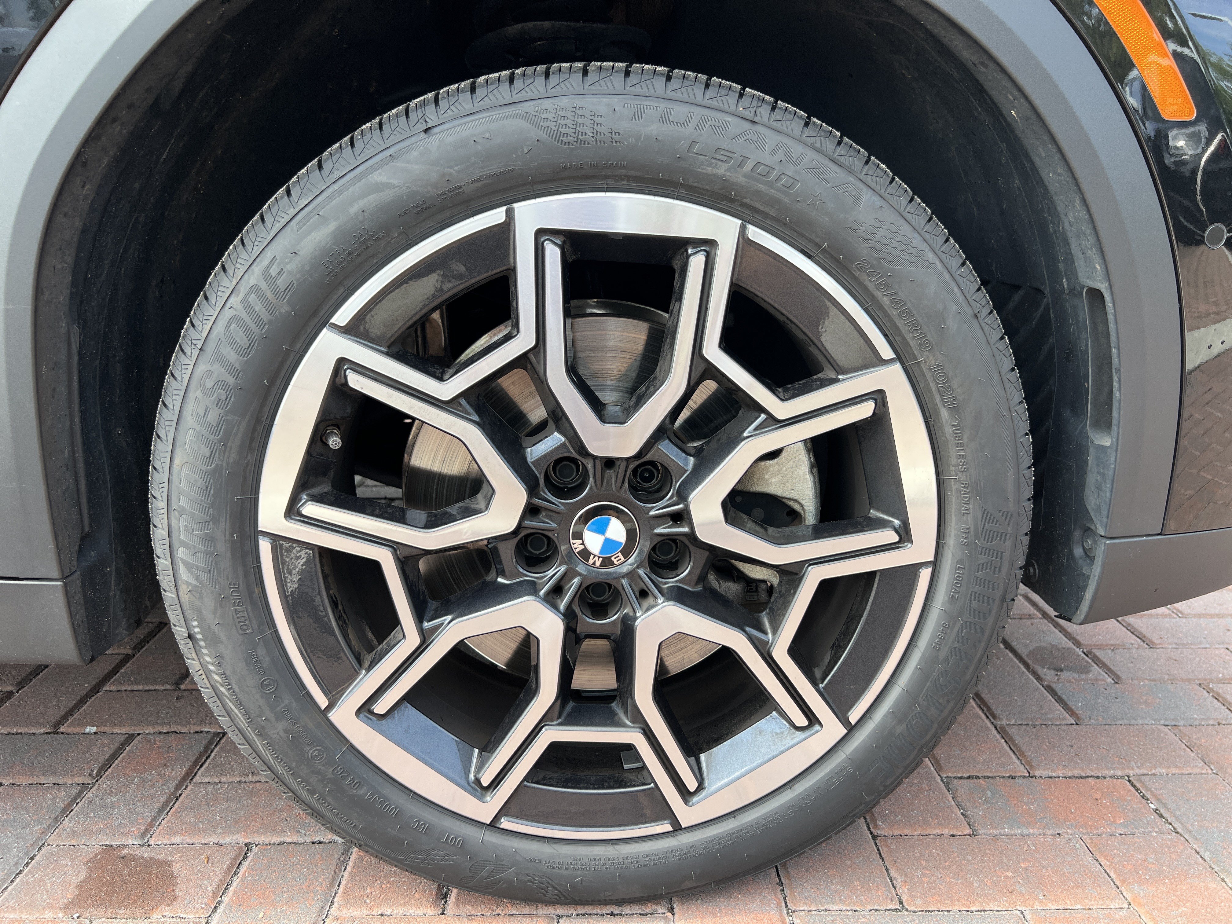 Certified 2025 BMW X2 xDrive28i AWD/4WD image 13