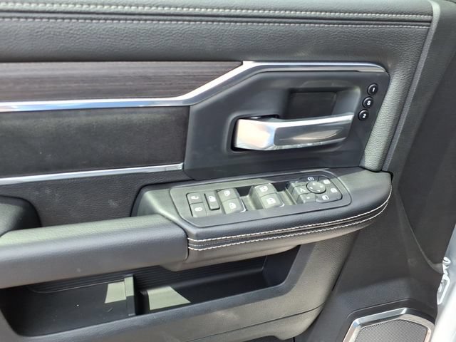 New 2026 RAM 2500 Laramie AWD/4WD image 5
