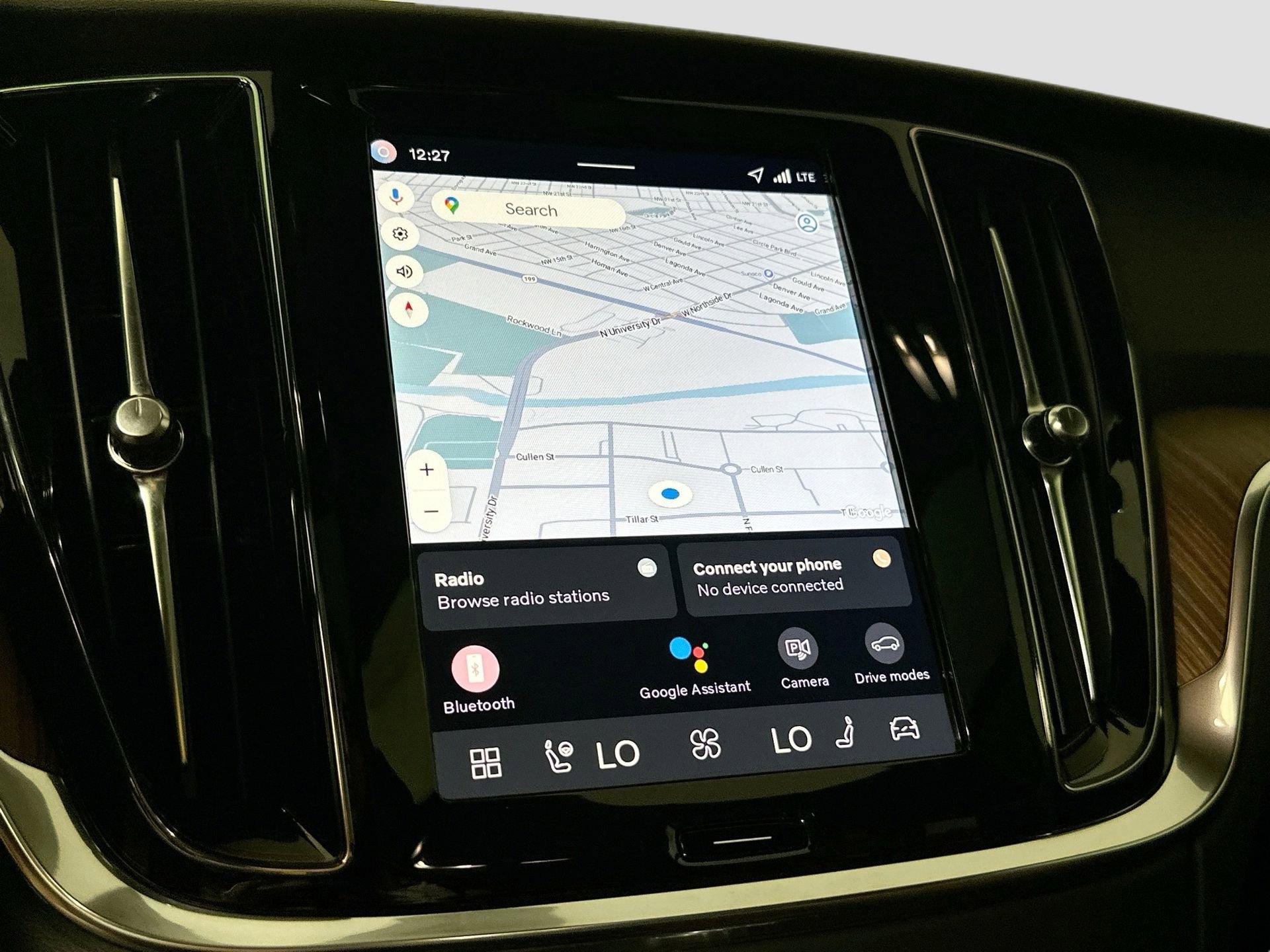 New 2026 Volvo V60 B5 Cross Country Plus w/ Protection Package Premier image 12