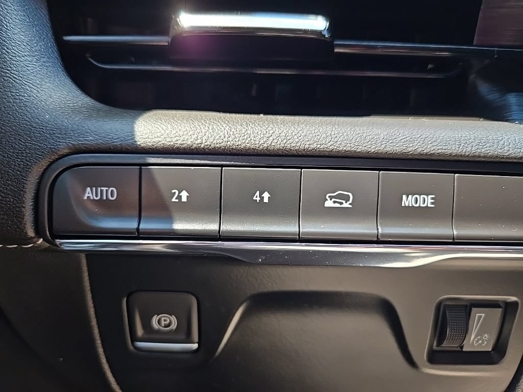Used 2023 Cadillac Escalade ESV Premium Luxury AWD/4WD image 24