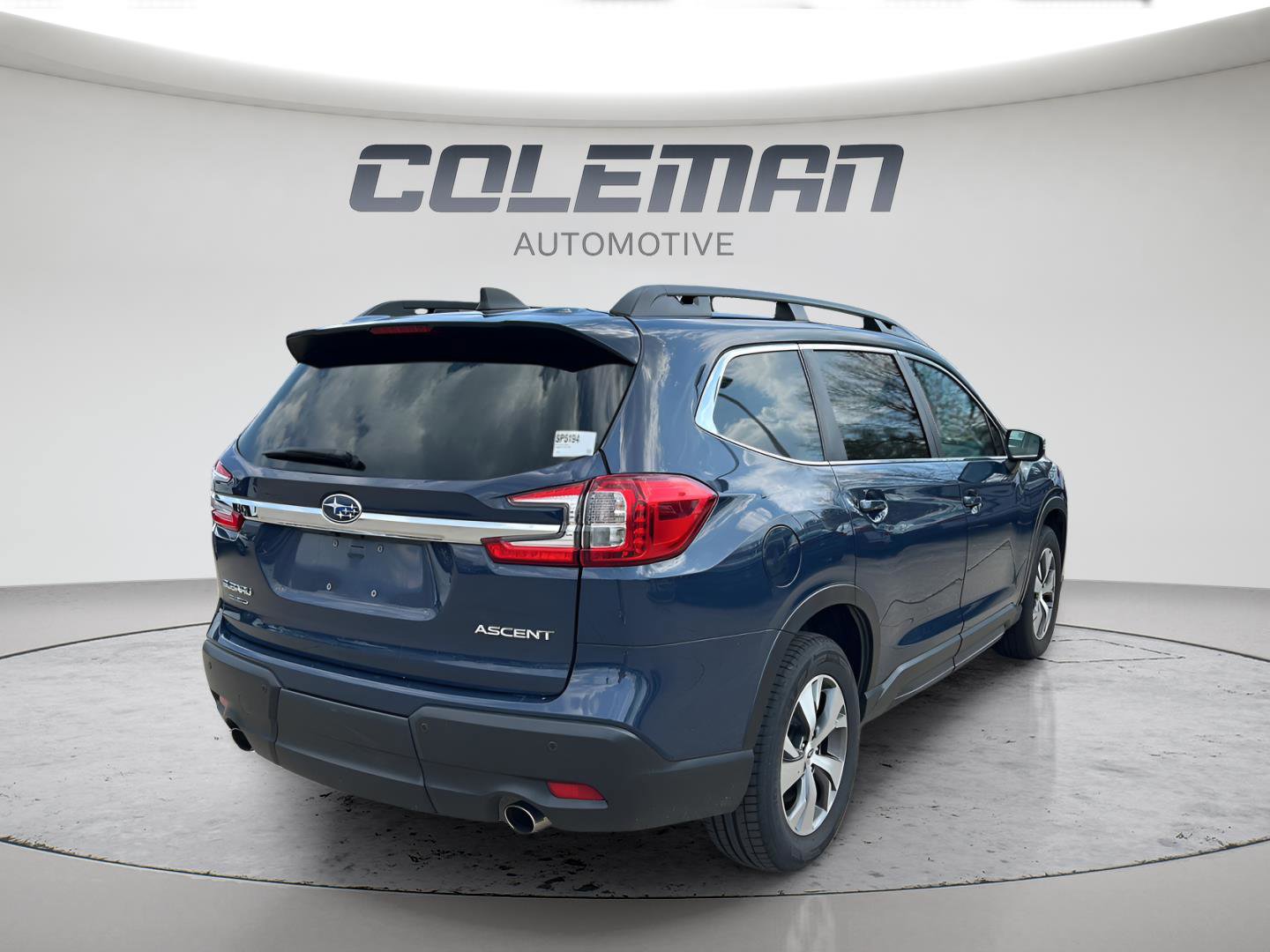 Used 2023 Subaru Ascent Premium w/ Convenience Package AWD/4WD image 3