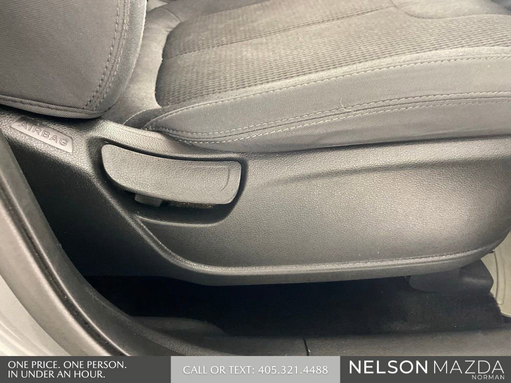 Used 2020 Hyundai Santa Fe SE image 28