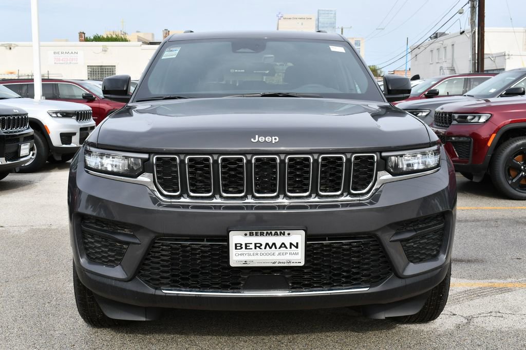 New 2026 Jeep Grand Cherokee Laredo AWD/4WD image 2
