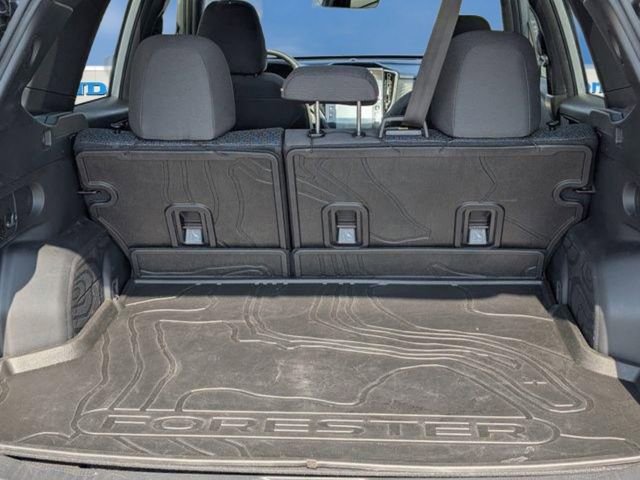 Used 2025 Subaru Forester Premium w/ Convenience Package #1 image 10