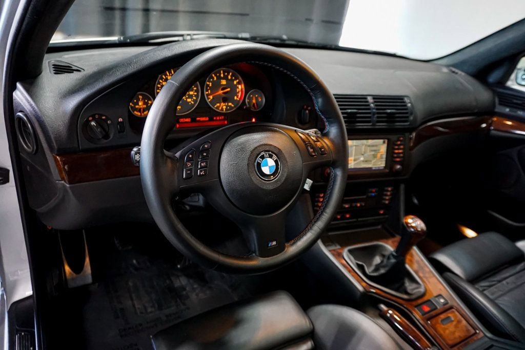 Used 2002 BMW M5 RWD image 10