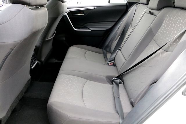 Used 2021 Toyota RAV4 XLE w/ Convenience Package FWD image 25