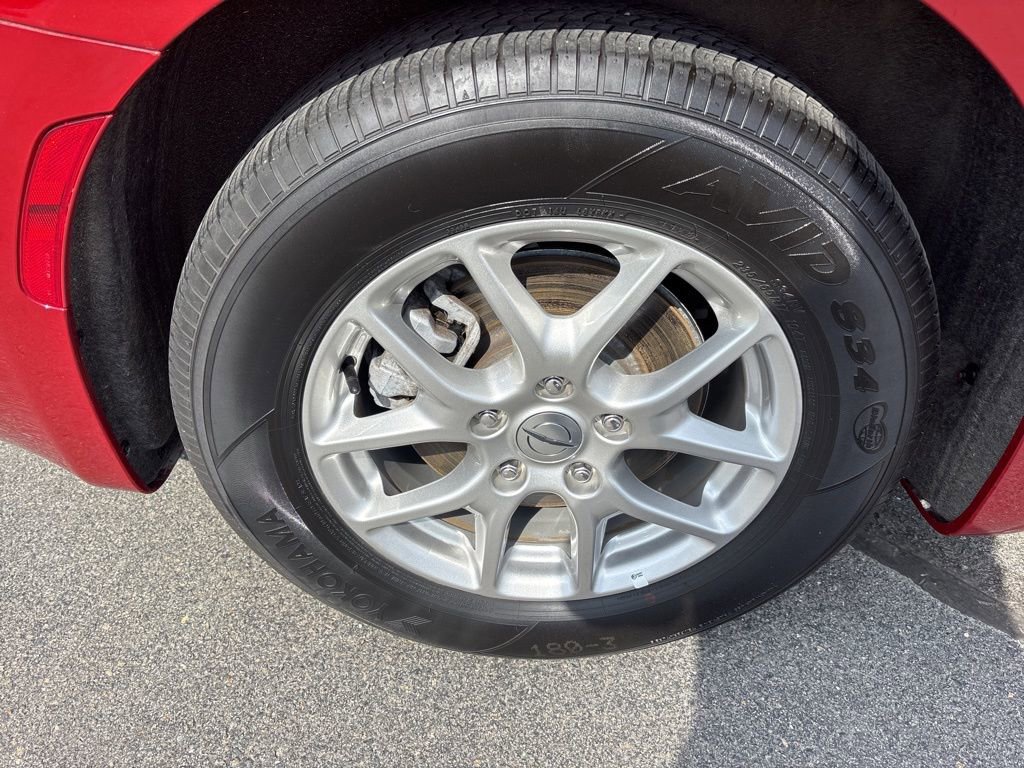 Used 2025 Chrysler Pacifica Select image 11