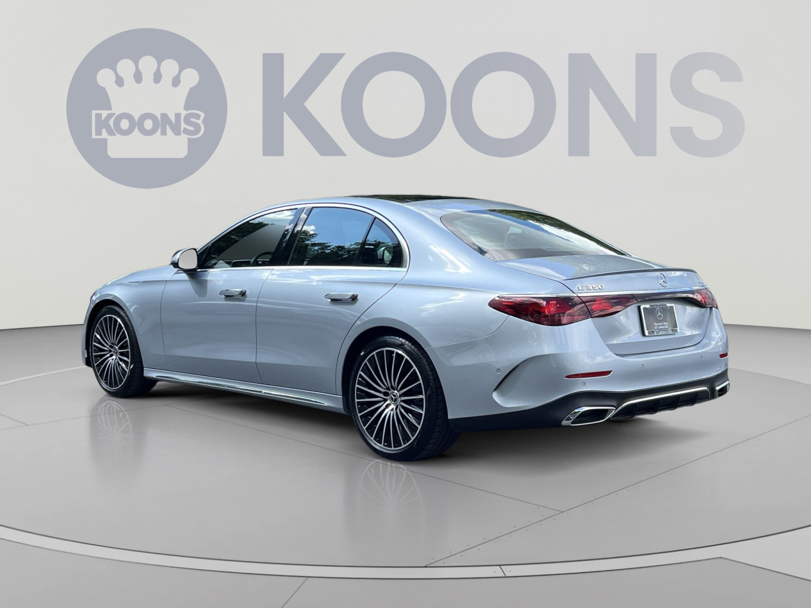 Used 2024 Mercedes-Benz E 350 4MATIC Sedan image 8