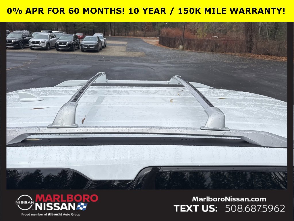 New 2025 Nissan Pathfinder SL image 9