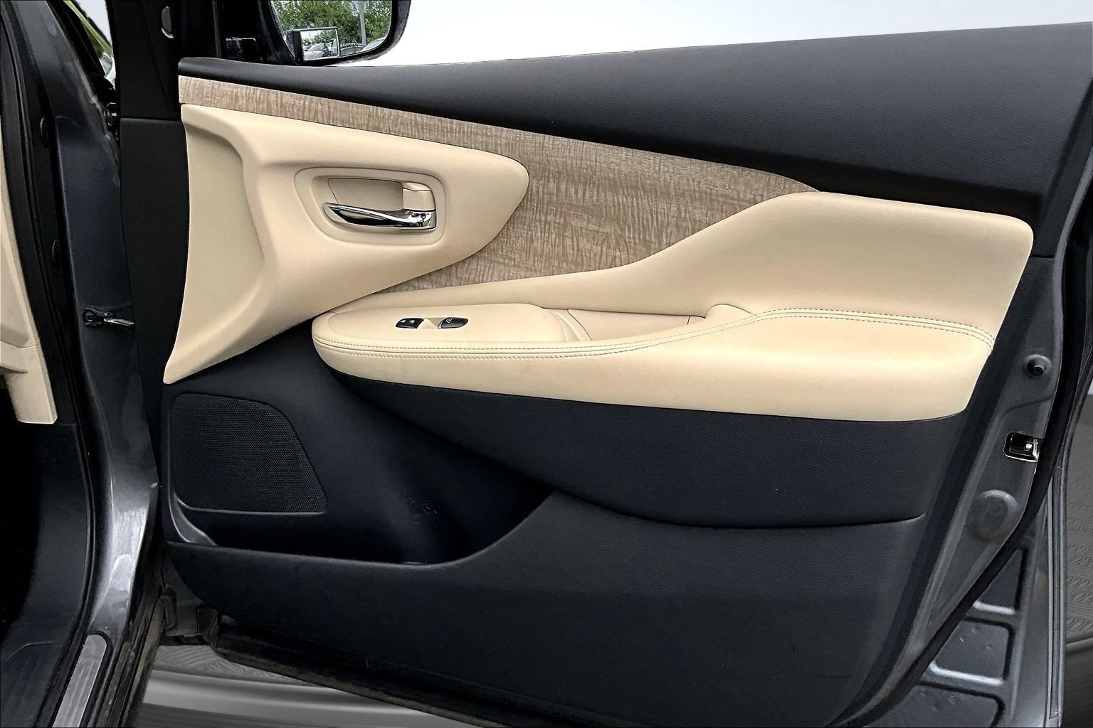 Used 2024 Nissan Murano SL w/ Cargo Package FWD image 28
