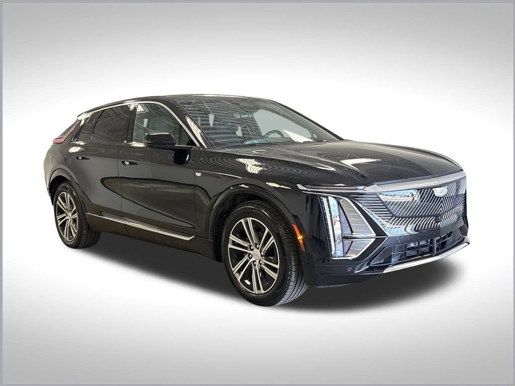 New 2025 Cadillac Lyriq Luxury