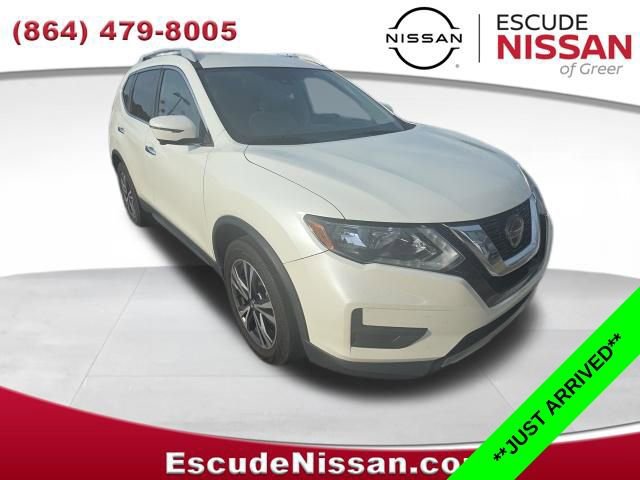 Used 2020 Nissan Rogue SV w/ Premium Package FWD image 1