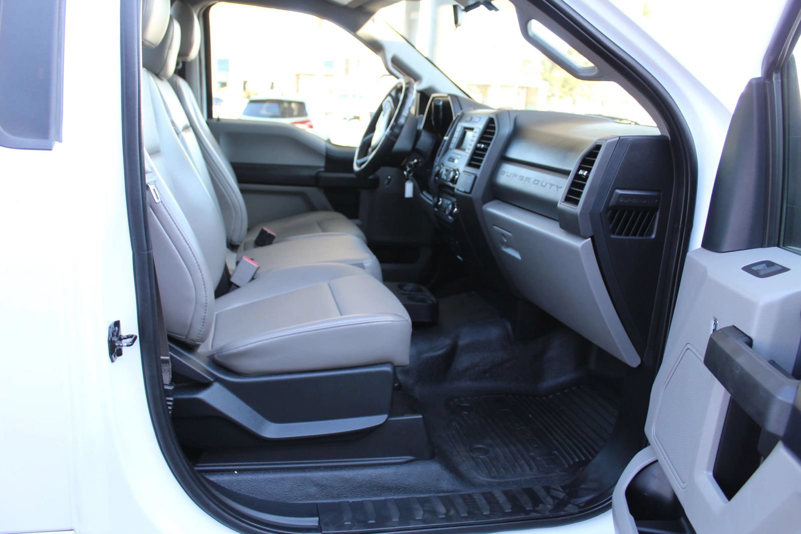 Used 2017 Ford F250 XL w/ Power Equipment Group RWD image 10