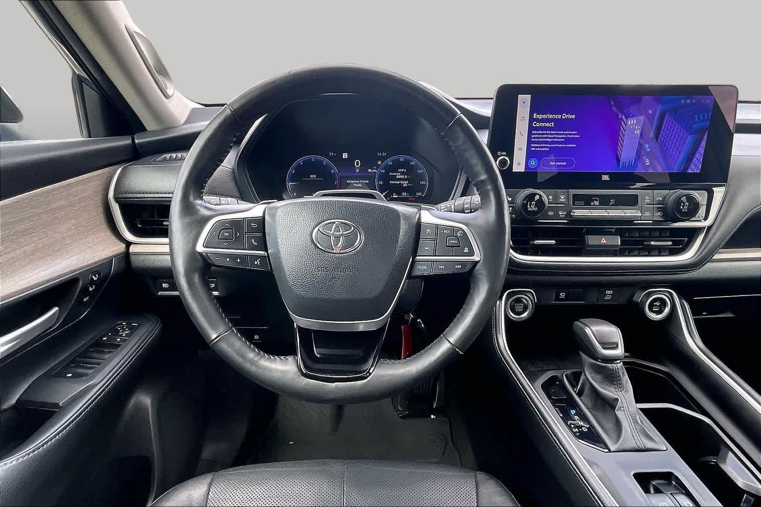 Used 2024 Toyota Grand Highlander AWD image 5