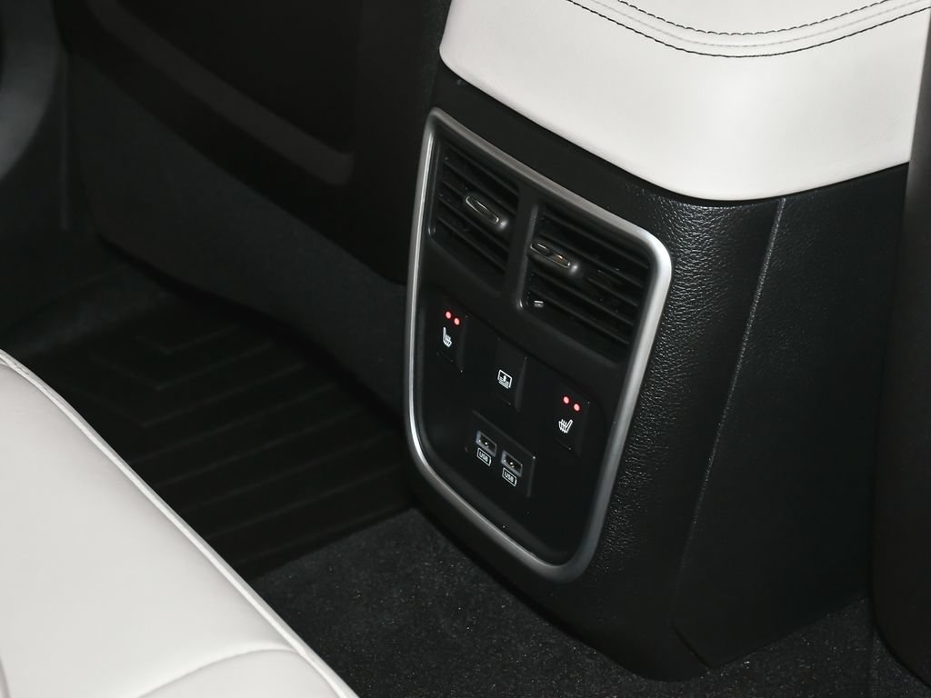Used 2023 Chrysler 300 Touring L w/ Comfort Group AWD/4WD image 49