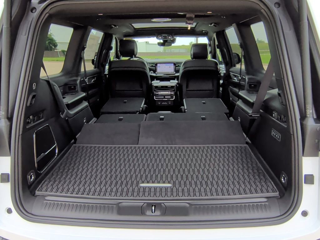 New 2026 Jeep Grand Wagoneer 4WD image 49